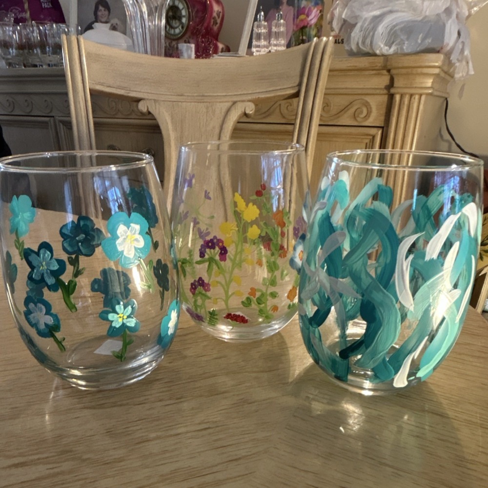 Set of 3 Hand Painted Multicolor Floral stemless wine glasses , Round